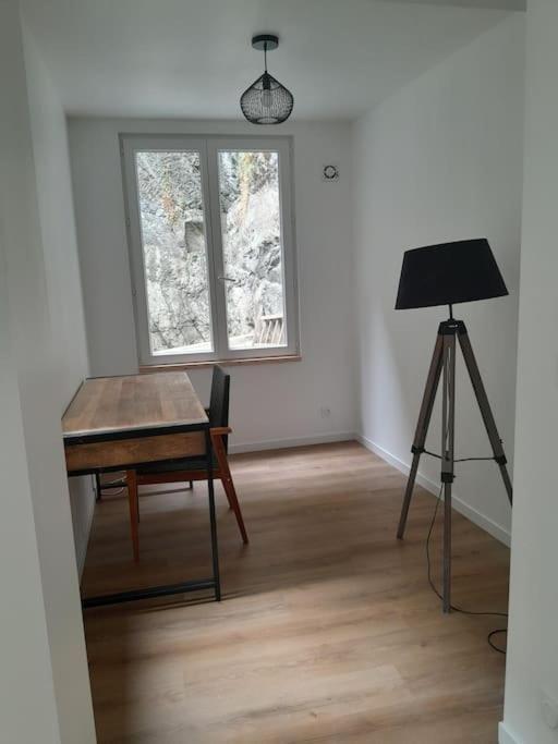 Appartement 75M2 Plein Centre Face A La Mairie Morlaix Extérieur photo